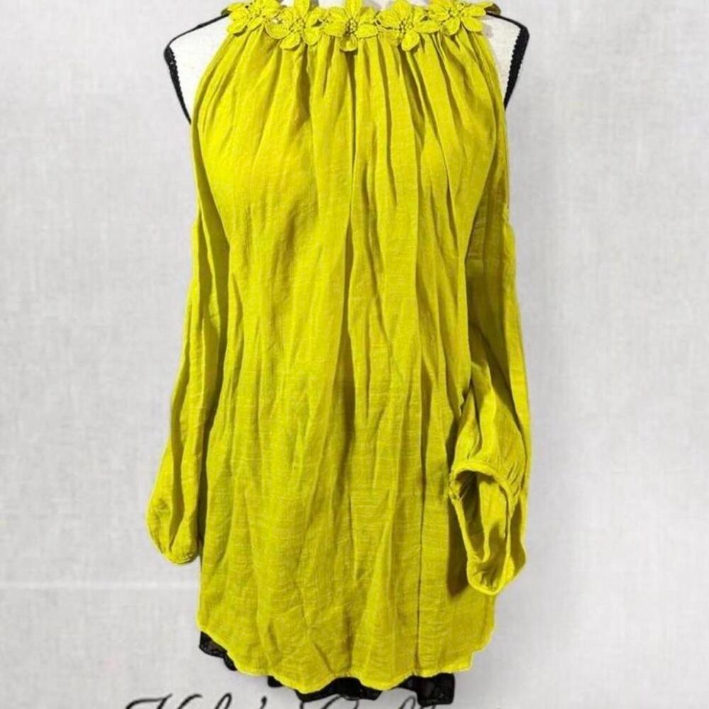 Floral Feminine Boho Style Flowy Cold Shoulder Top